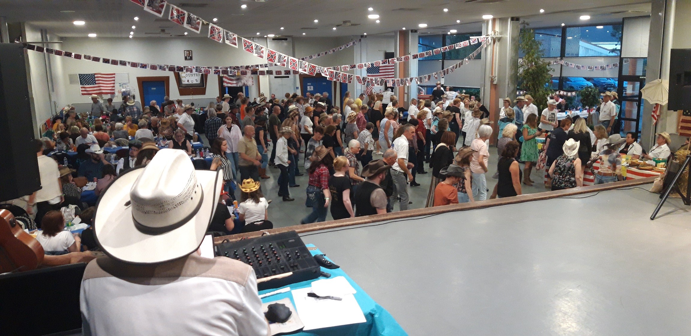 Workshop et bal country 